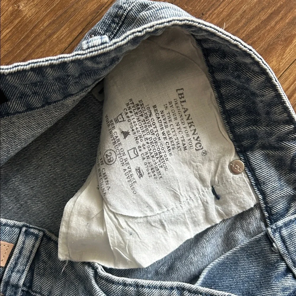 BlankNYC Women's Studded Jean - Picture 8 of 8